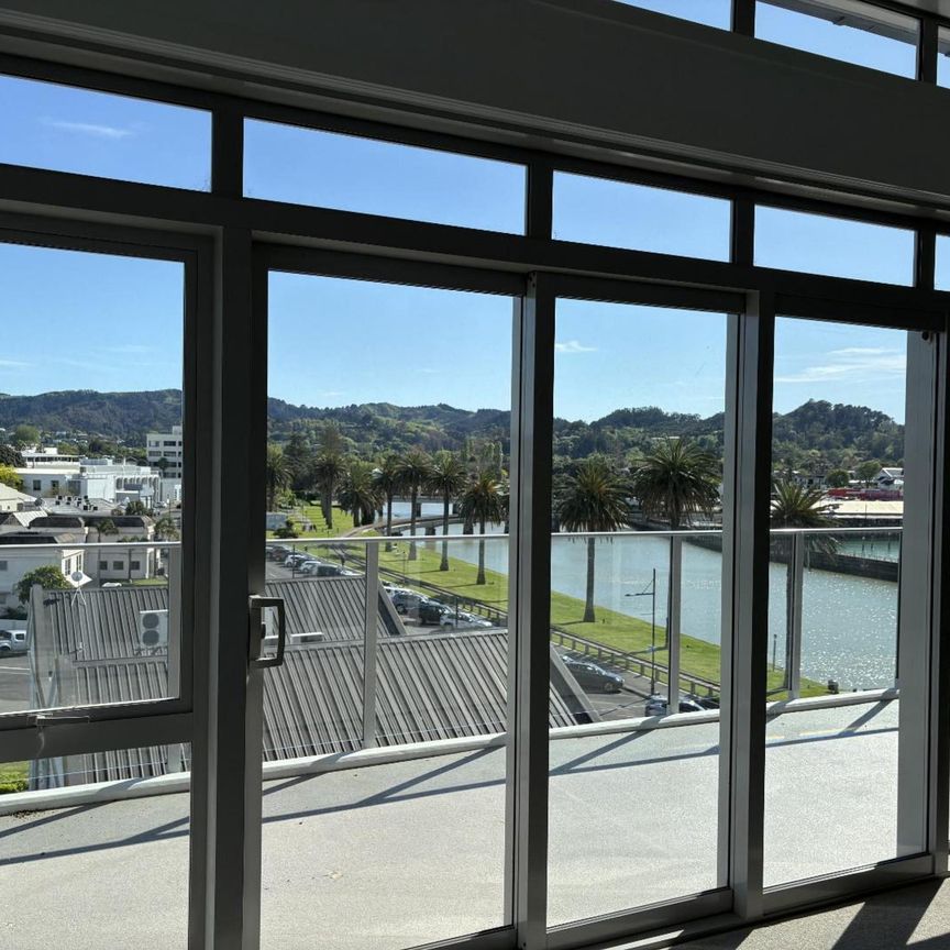 Apartment Living at its best - Photo 1