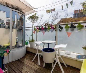 1 bedroom flat to rent - Photo 5