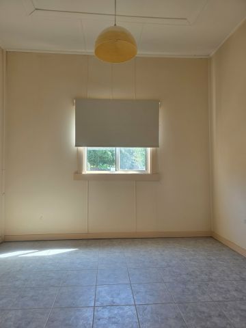2 Bedroom Home with Sleepout - Photo 2