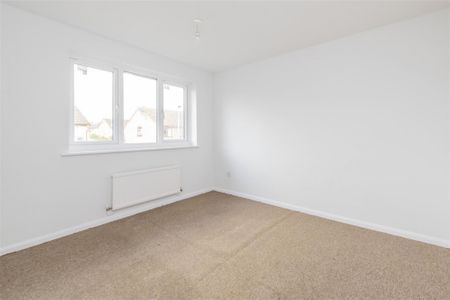 3 bed House - Semi-Detached To Let - Photo 4
