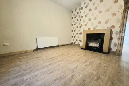 Florence Street, HALIFAX - Photo 2