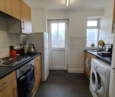 2 bedroom apartment to rent Canute Road, Southampton, SO14 - Photo 3