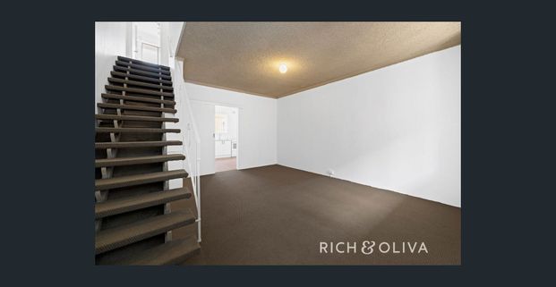 REGISTER TO INSPECT TUESDAY AFTERNOON NOVEMBER 25 OR CONTACT AGENT - Photo 1