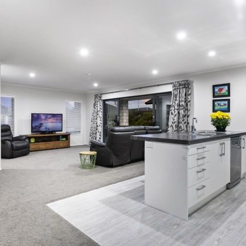 Three Bedroom Duplex - Pyes Pa - Photo 1