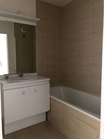 Location Appartement 3 pièces 61m² MAGNY LE HONGRE 77700 - Photo 3