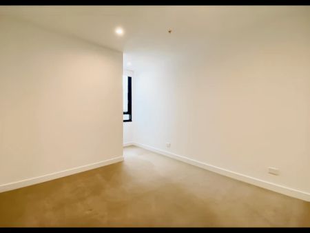 2 Bedroom*106 - Photo 2