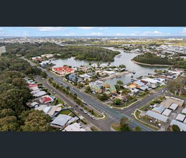 2/100 Bundilla Boulevard, Mountain Creek, Qld 4557 - Photo 4