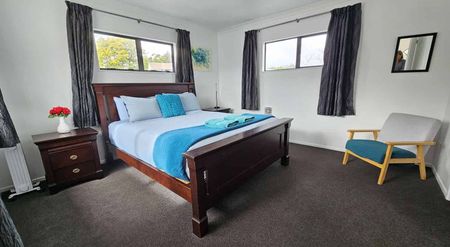 CLAUDELANDS 3 Bedroom 2 bathroom - Photo 3