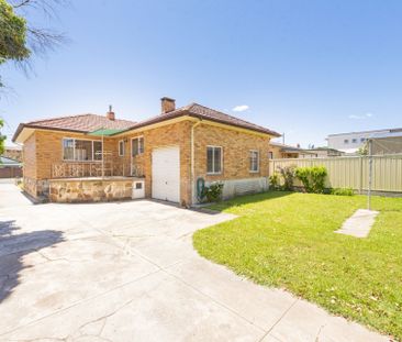 132 Uriarra Road, Queanbeyan - Photo 3