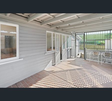 Room 4 - 19 Marmion Parade, Taringa, Qld 4068 - Photo 3