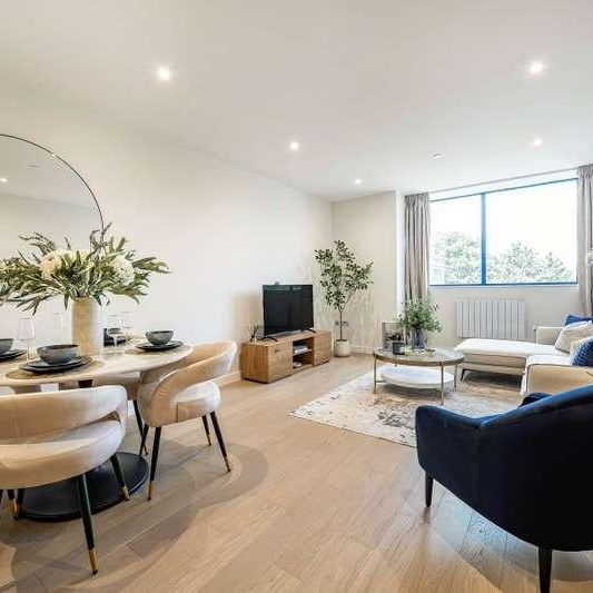 Chertsey, Surrey, KT16 - Photo 1