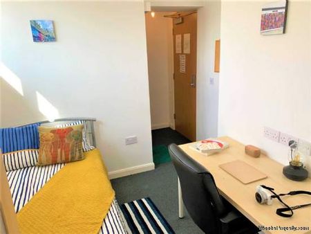 1 bedroom property to rent in Salford - Photo 4