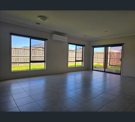 5 Adderley Place, Lang Lang, Vic 3984 - Photo 4