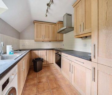 Cheltenham Road, Cirencester, Gloucestershire, GL7 - Photo 6