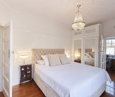 Centrally located Art Deco Inspired Elegance - Photo 1