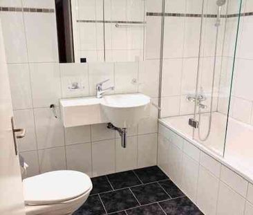 3.5 Zimmer, 120 m², 2. Stock - Photo 3