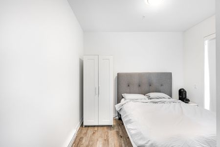 3025 Av. des Gouverneurs, #214 - Photo 3