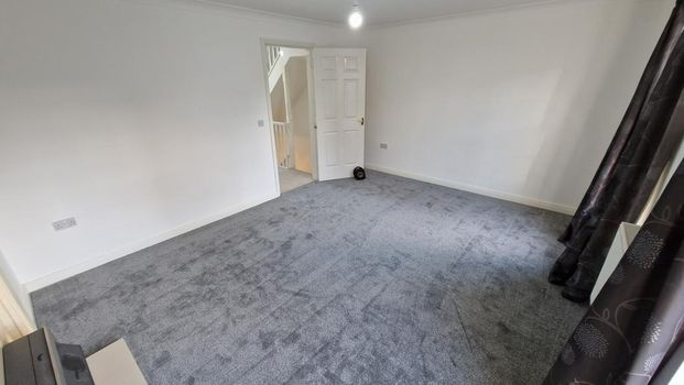 4 bedroom townhouse to rent - Photo 1