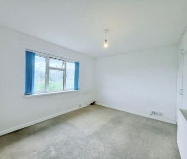 Denison Rise, Salisbury, Wiltshire - Photo 2