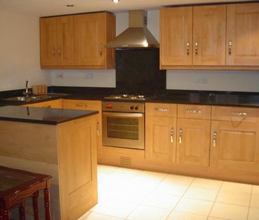 2 bedroom apartment to rent - Photo 2