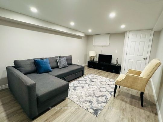 For Lease - 164 Eagle Street, Newmarket, Ontario - Photo 1