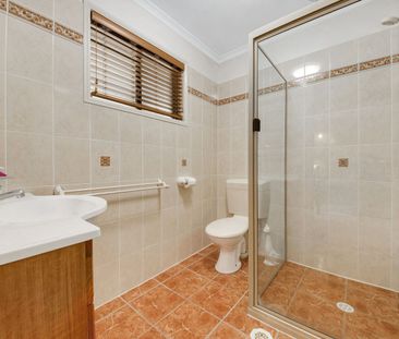 Immaculate Family Home in Sought-After Telina - Photo 2