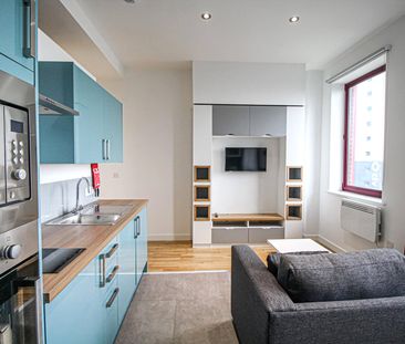 Apt 24, Q One Residence - Photo 2