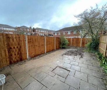 3 bedroom terraced house to rent - Photo 5