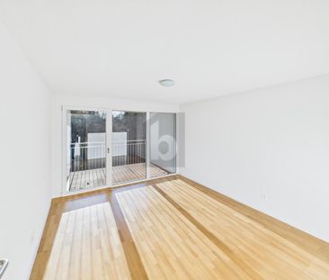 MODERN AND LIGHT-FLOODED - Photo 1