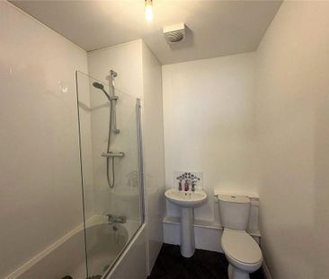 3 bedroom apartment to rent - Photo 5