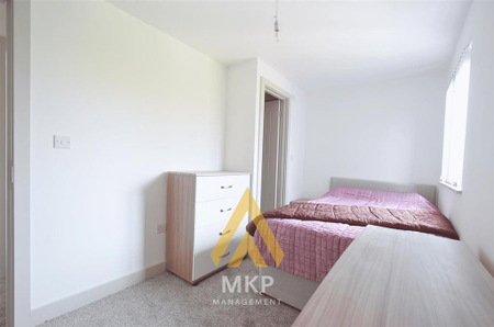 7 bedroom terraced house to rent - Photo 3