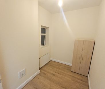 1 Bed Flat, Downs Road, E5 - Photo 1