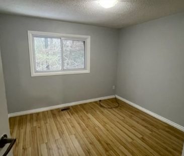 63 Burns Circle Barrie | $2100 per month | Plus Heat | Plus Water |... - Photo 3