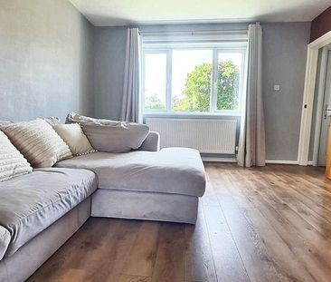 4 bedroom terraced house to rent - Photo 2