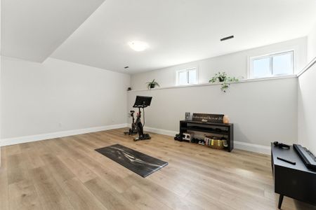 For Lease - 330 Concession 5 Road, Hamilton, Ontario - Photo 5