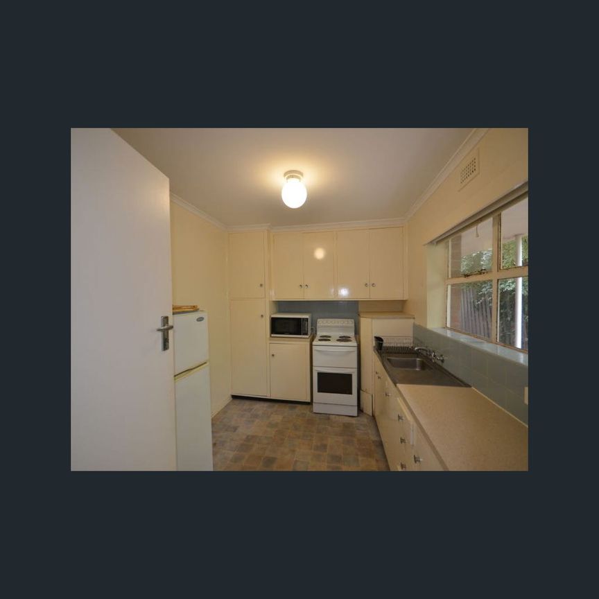2/22A Lord Street, Sandy Bay, Tas 7005 - Photo 1