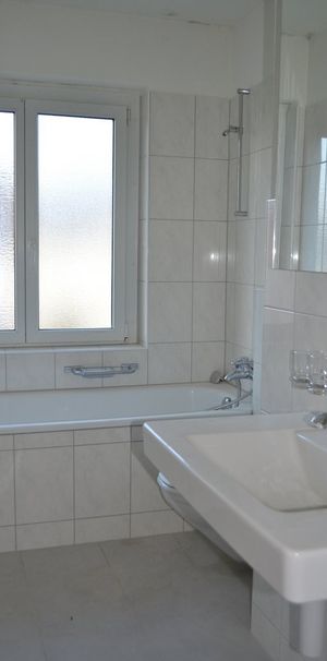 Zürich-Schwamendingen helle und schöne Wohnung befristet bis 30.09.27 - Foto 1