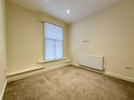 Scairsbrick Avenue, Southport, Merseyside. PR8 - Photo 5