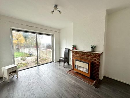 3 bedroom semi-detached house to rent - Photo 4