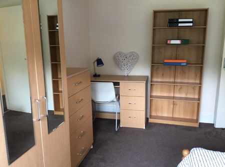 8 bedroom house to rent - Photo 2