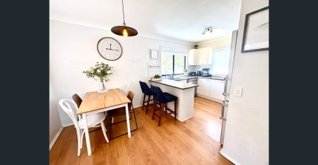 Furnished Tri-Level Home Between Chirn Park & The Broadwater - Photo 5