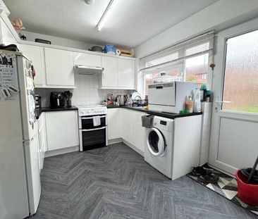 2 bedroom terraced house to rent - Photo 6