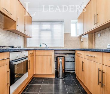 2 bedroom flat to rent - Photo 6