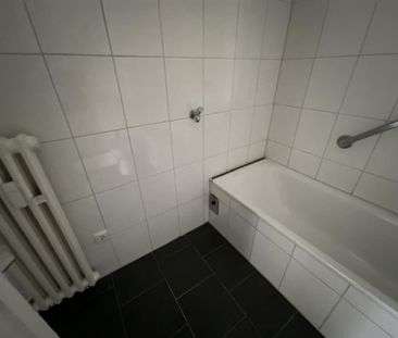 2-Zimmer-Wohnung mit Balkon in Neukirchen-Vluyn-Neukirchen mieten - Photo 2