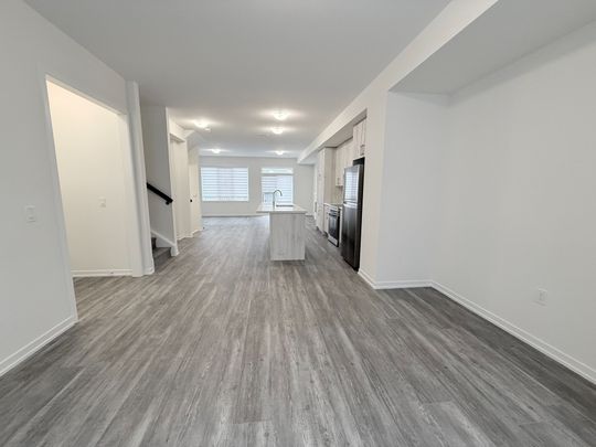 For Lease - 12 Kingbird Common, Cambridge, Ontario - Photo 1