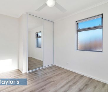 CONTEMPORY LIVING WITH SPACE FOR THE WHOLE FAMILY - Photo 4