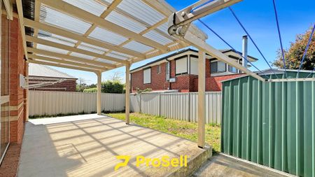 1 Woodlea Crescent, Craigieburn - Photo 5