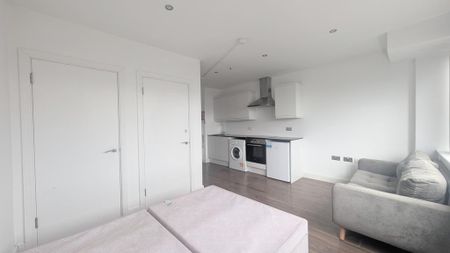Studio to rent - Photo 5