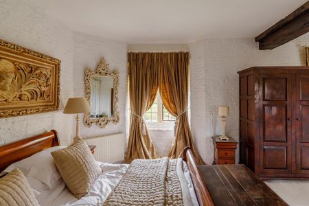 6 bedroom detached house to rent - Photo 5