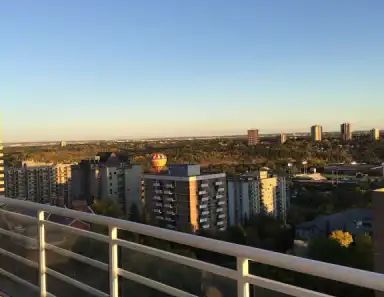 2 BED 2 BATH DOWNTOWN CONDO WITH UNOBSTRUCTED VIEWS | 1303 - 10504 99 Ave, Edmonton - Photo 1